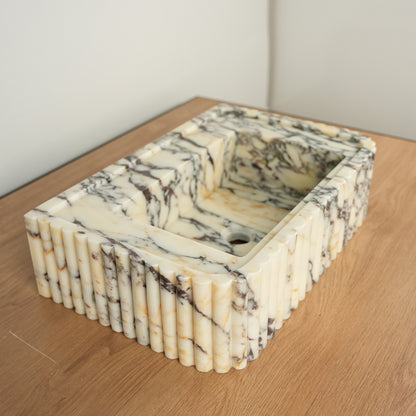 Calacatta Viola Marble Sink (Fluted Exterior2)